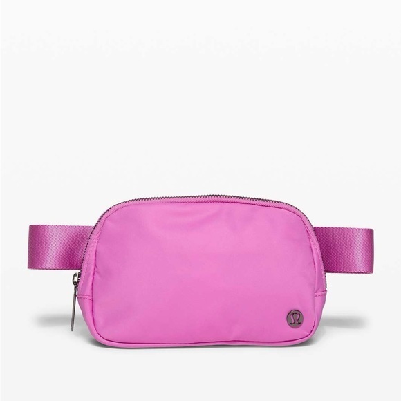 Lululemon • Everywhere Belt Bag Magenta Glow 1L - Picture 1 of 13